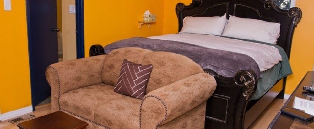 Colwood Birds Of A Feather Victoria Oceanfront Studio Suites מראה חיצוני תמונה